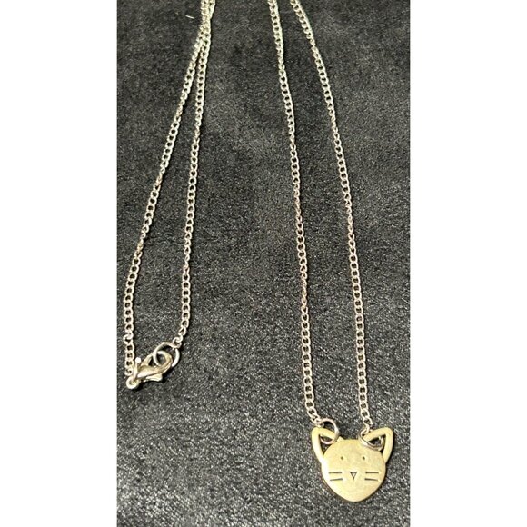 Kitty Cat Face with Pointy Ears Shaped Pendant Necklace | Animal Jewelry 18" - Picture 2 of 4